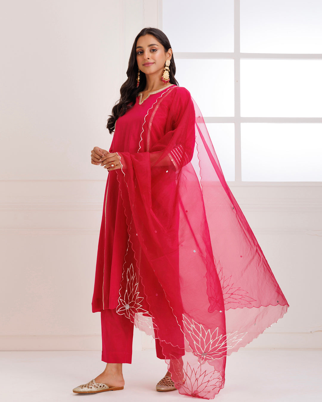 Panihari Magenta Gotapatti Suit Set