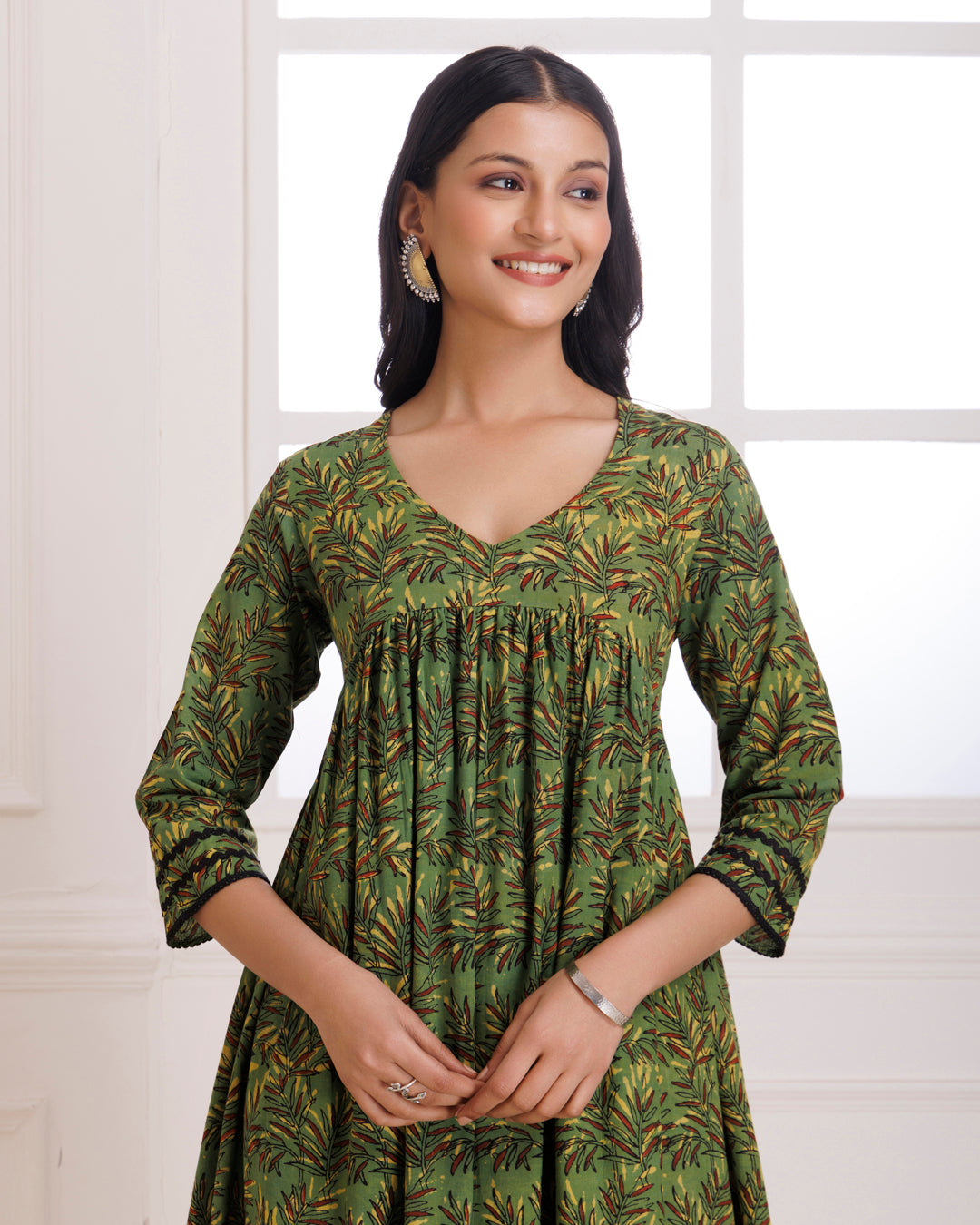 Green Dabu Hand Block Printed Cotton Gathered Kurta Pant
