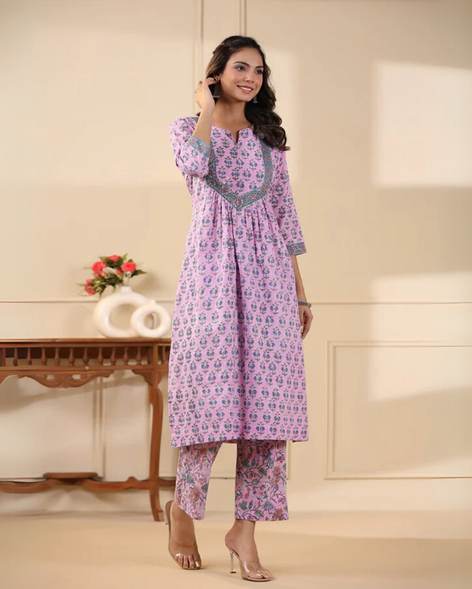 Lavender Butti Handblock Printed Cotton Kurta Pant