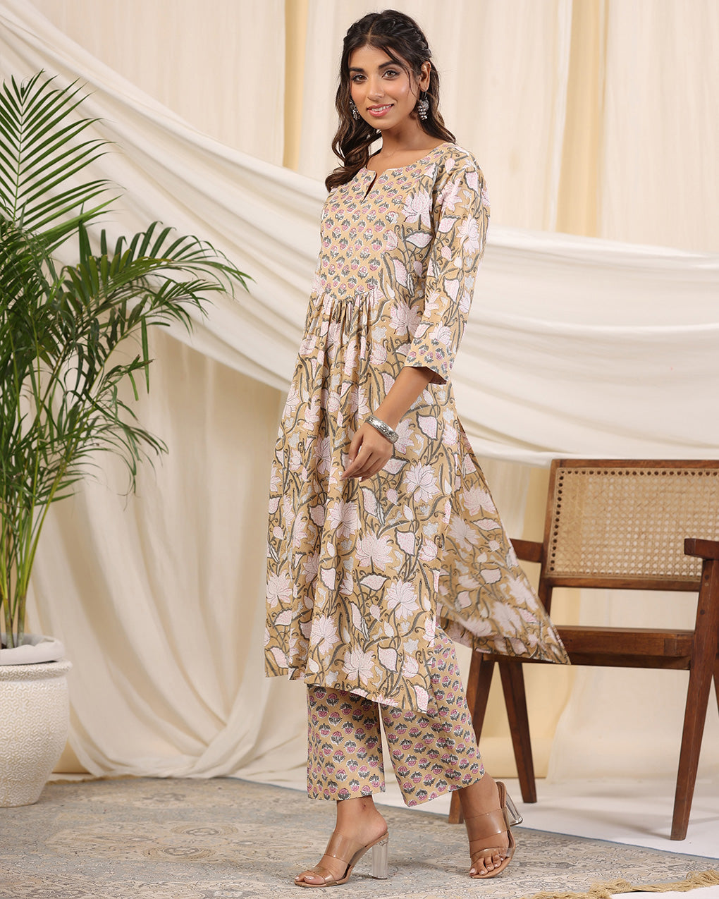 Sadabahaar Brown Jaal Handblock Printed Cotton Kurta Pant Set