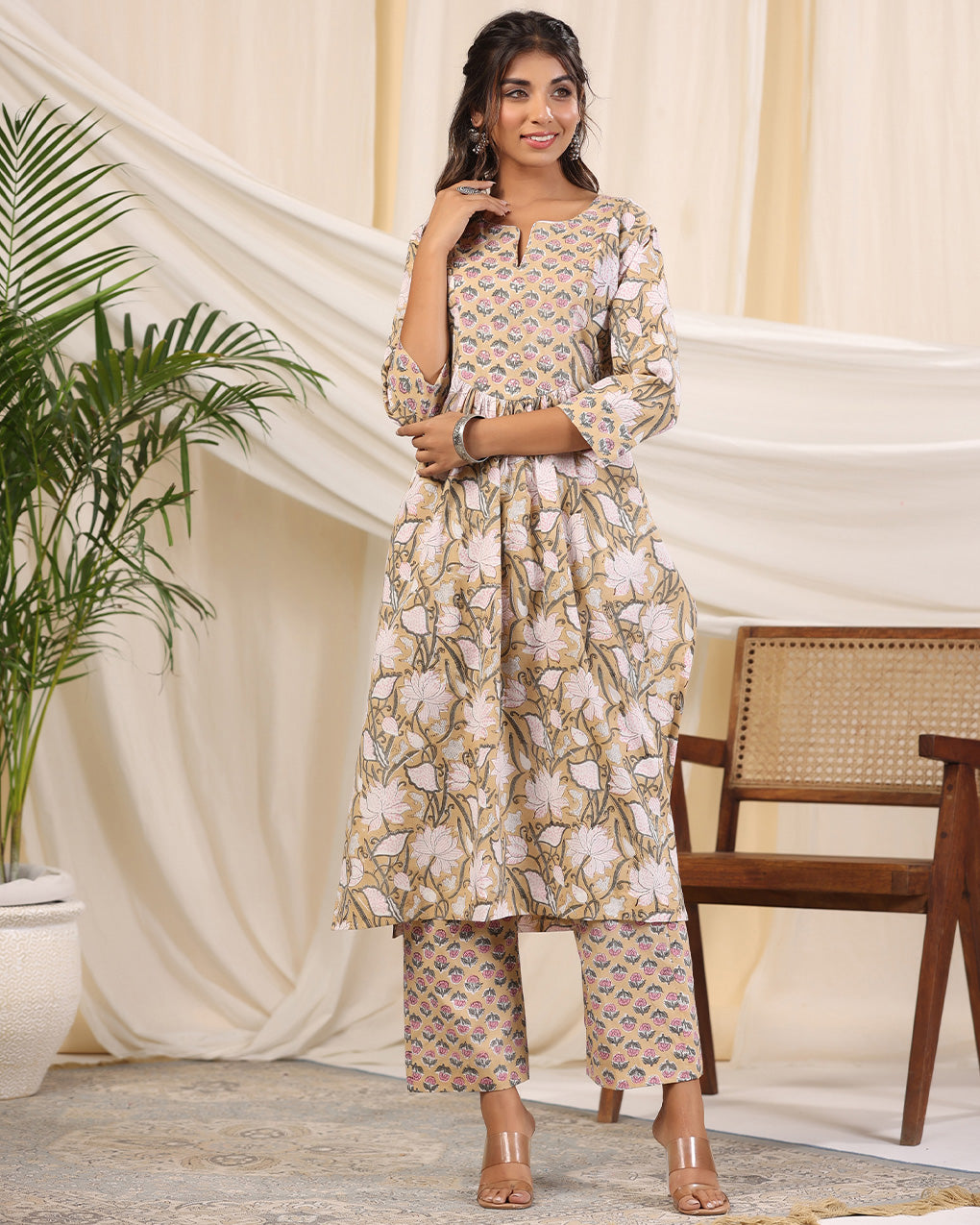 Sadabahaar Brown Jaal Handblock Printed Cotton Kurta Pant Set