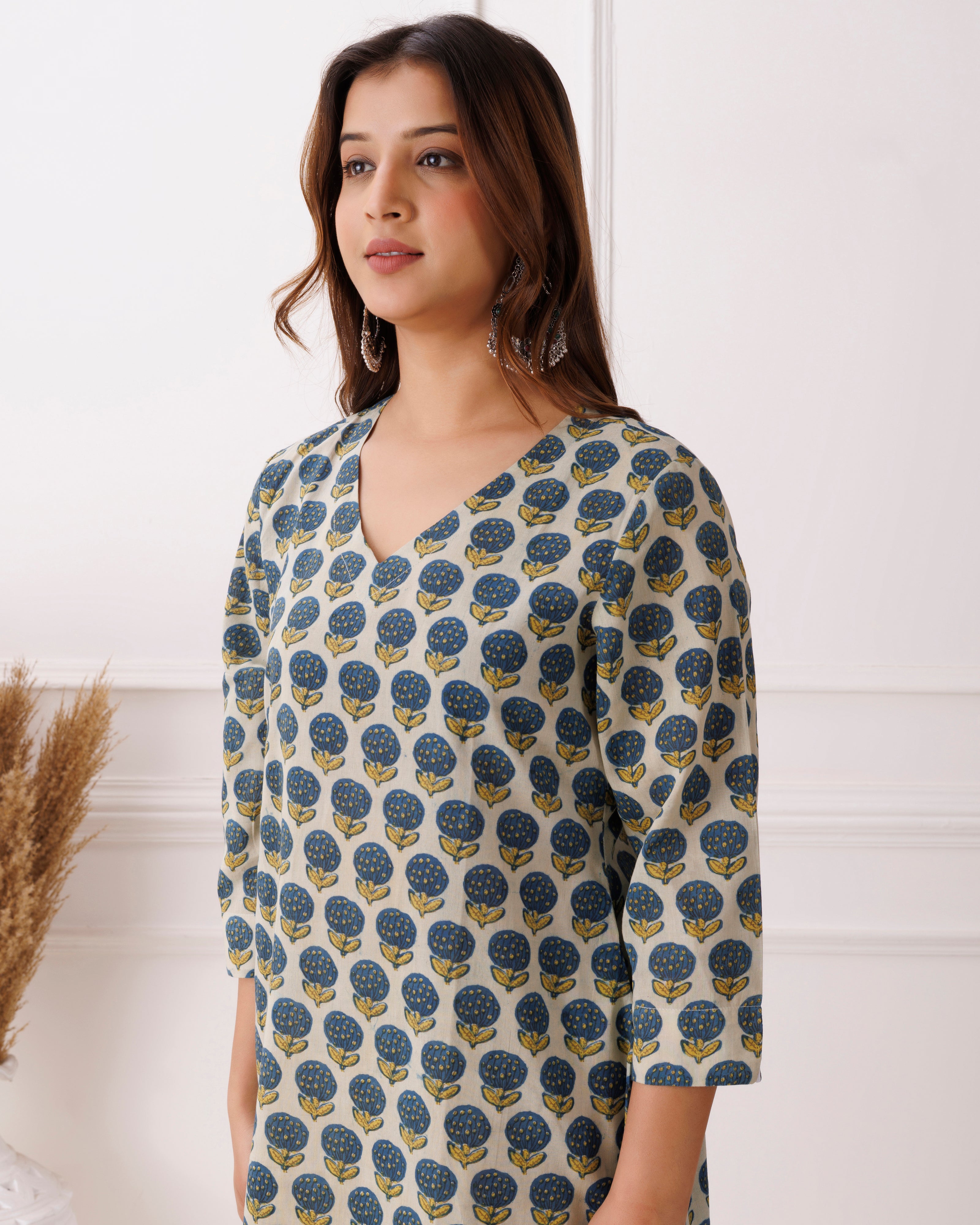 Green Handblock Printed Beige Dandelions Cotton Kurti