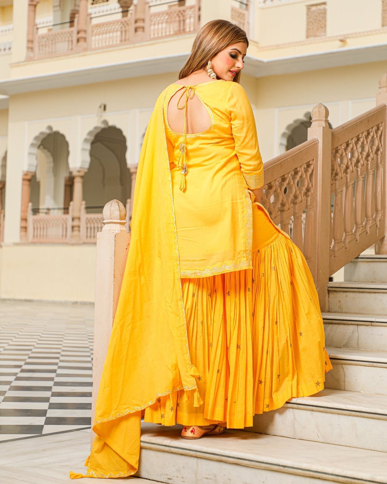 Shaili Sharara Set