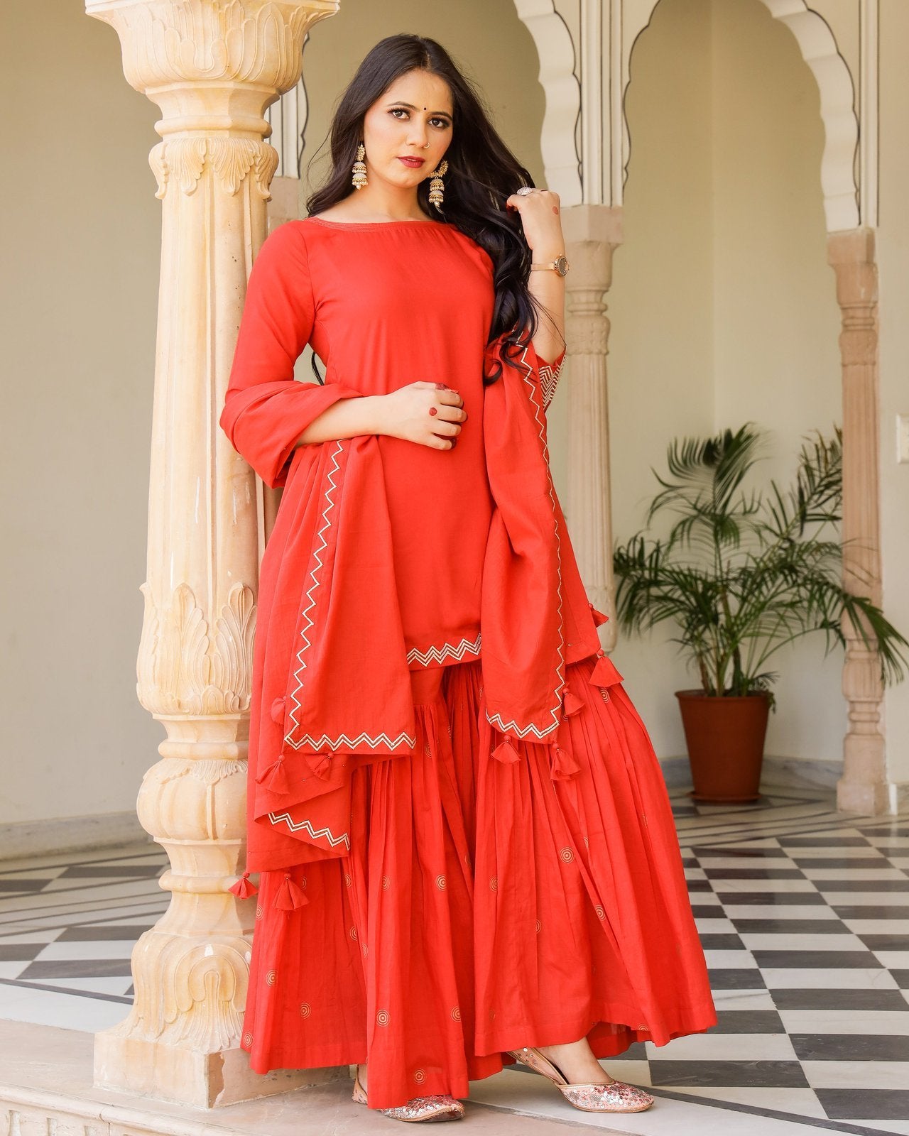 Siddhi Sharara Set