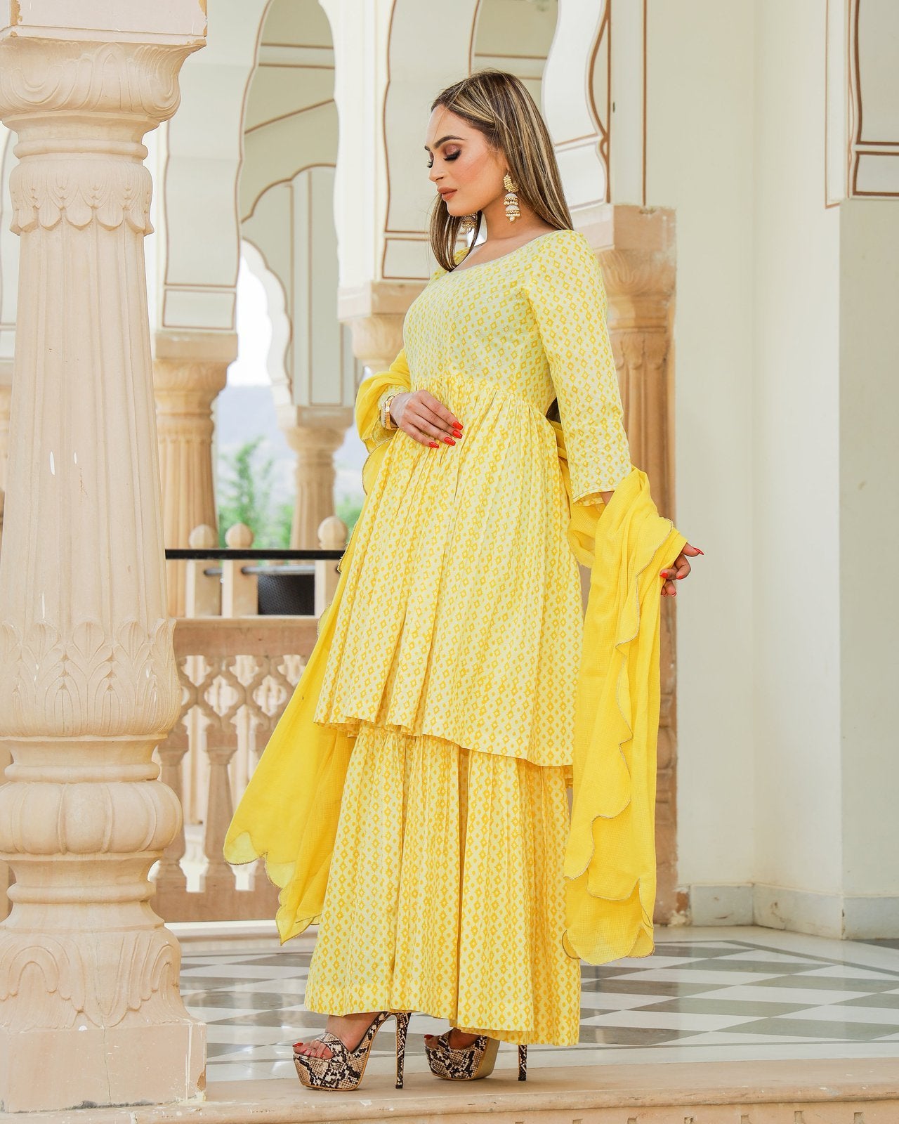 Naina Sharara Set