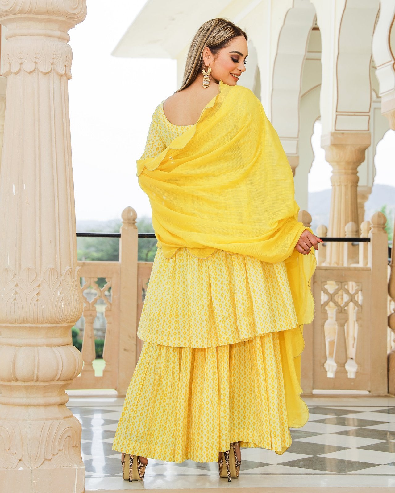 Naina Sharara Set