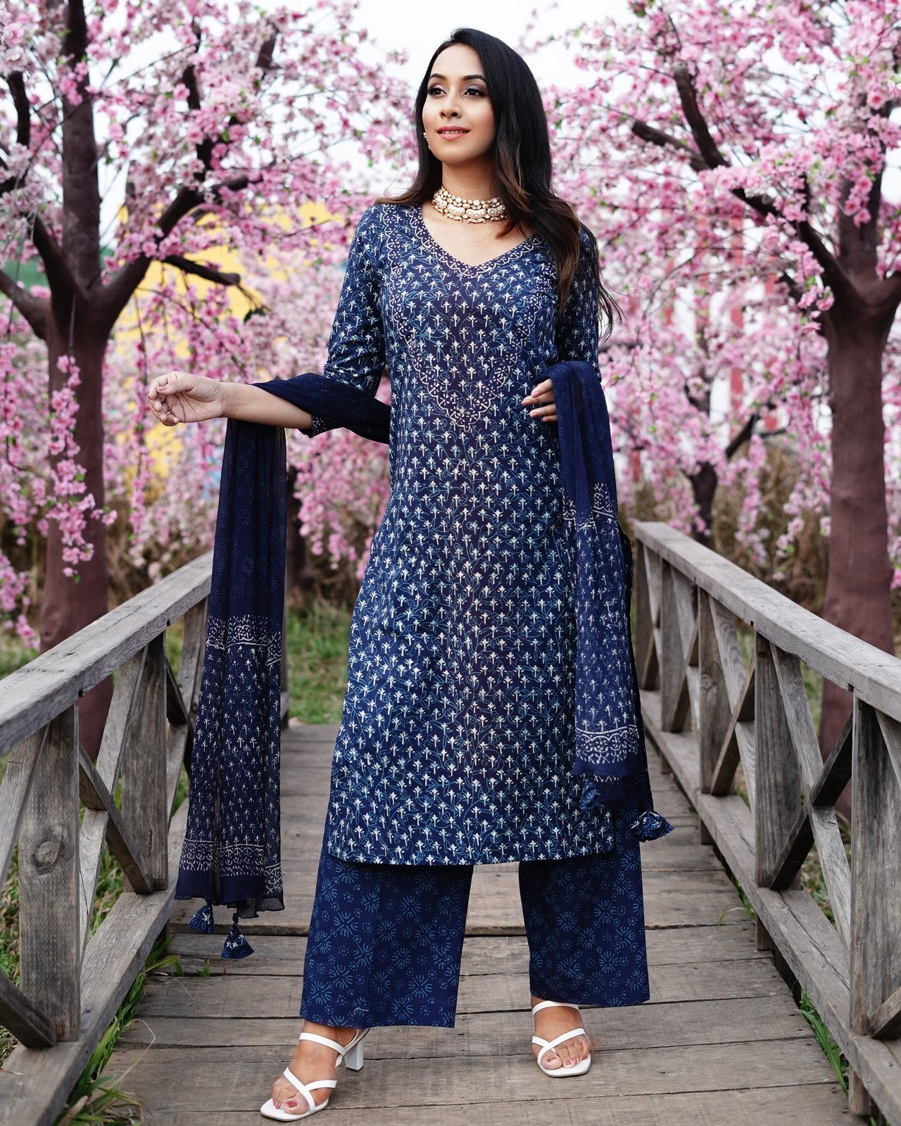Blue Block Butti Print Cotton Kurta Pant Set