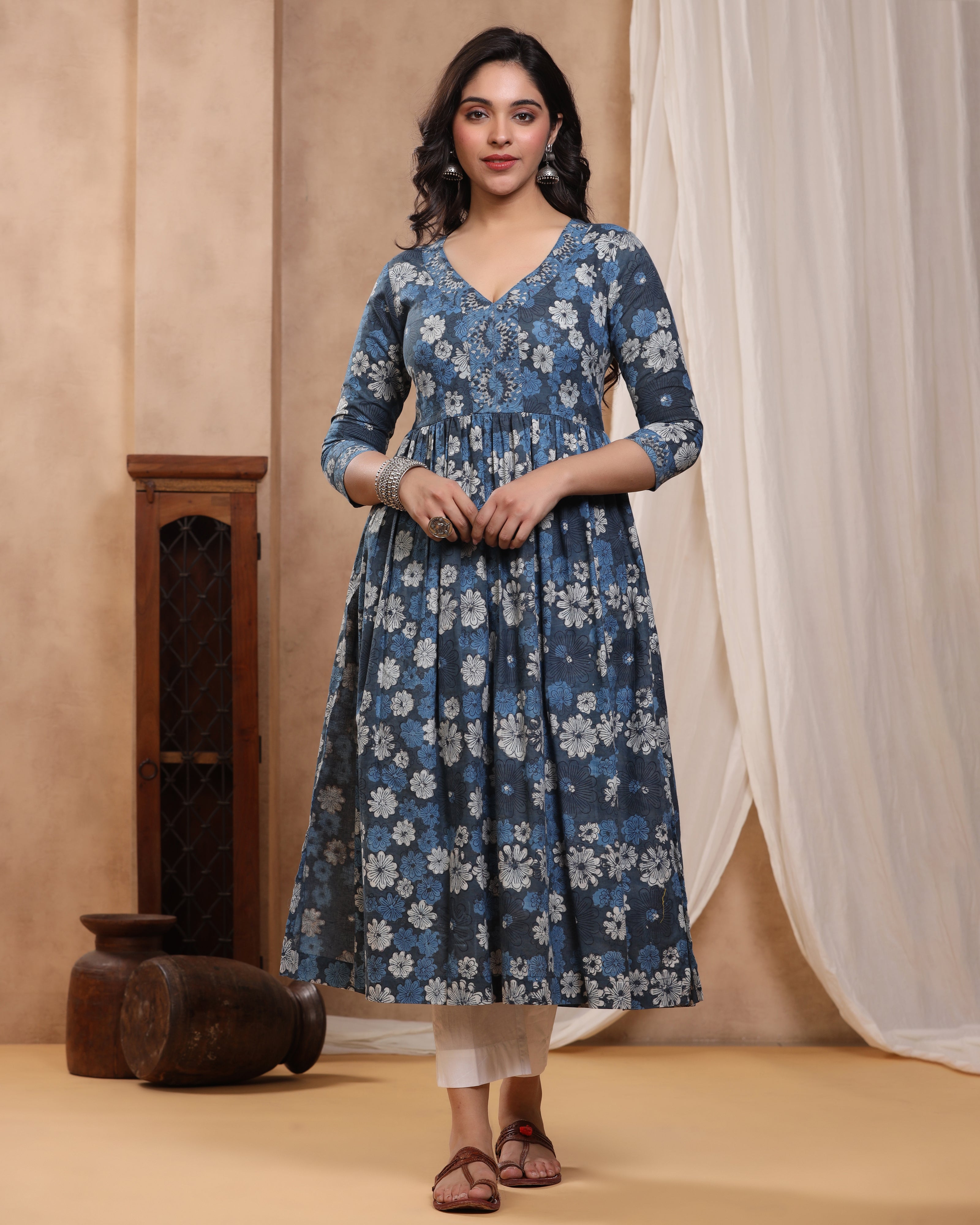 Indigo Kashish Dabu Baisa Hand Block Printed Cotton Gathered Kurti