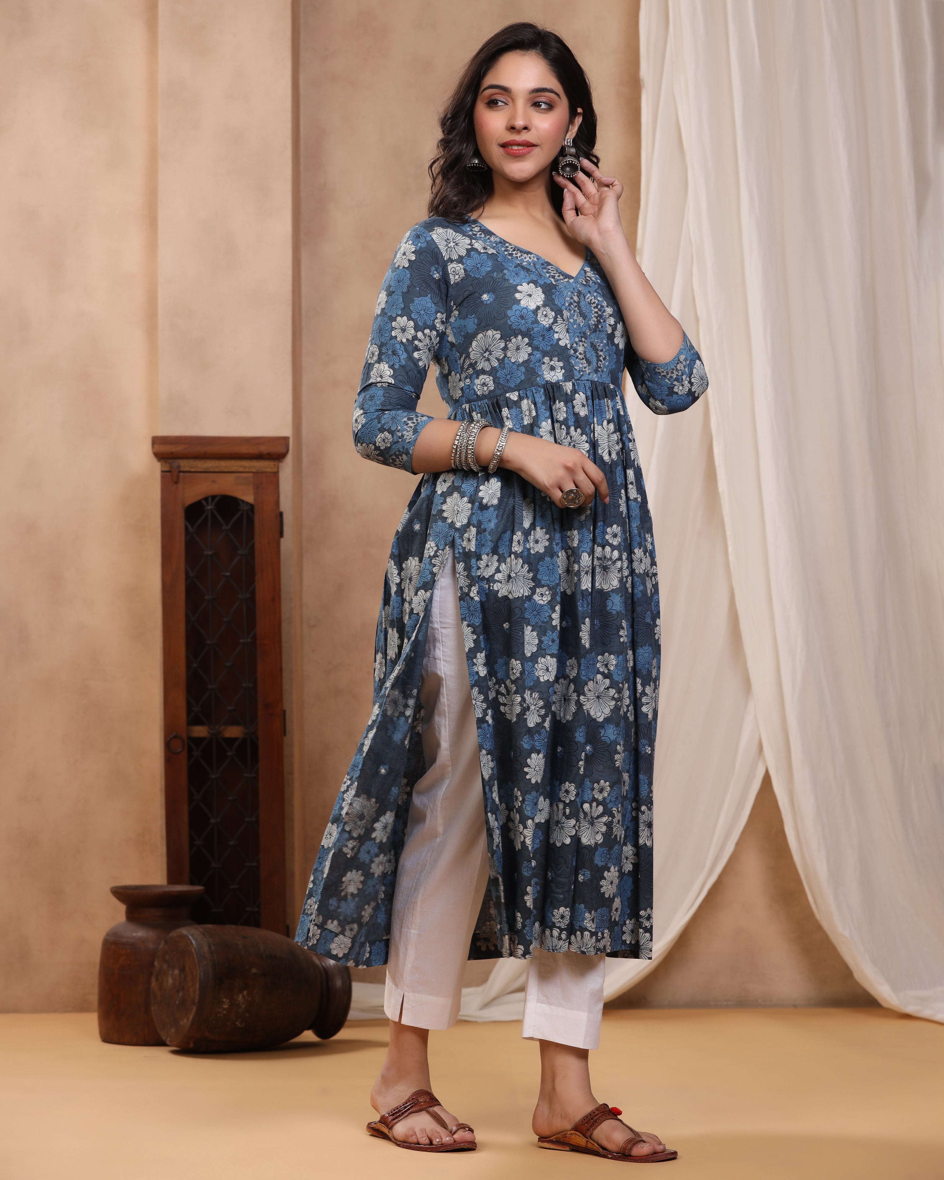 Indigo Kashish Dabu Baisa Hand Block Printed Cotton Gathered Kurti