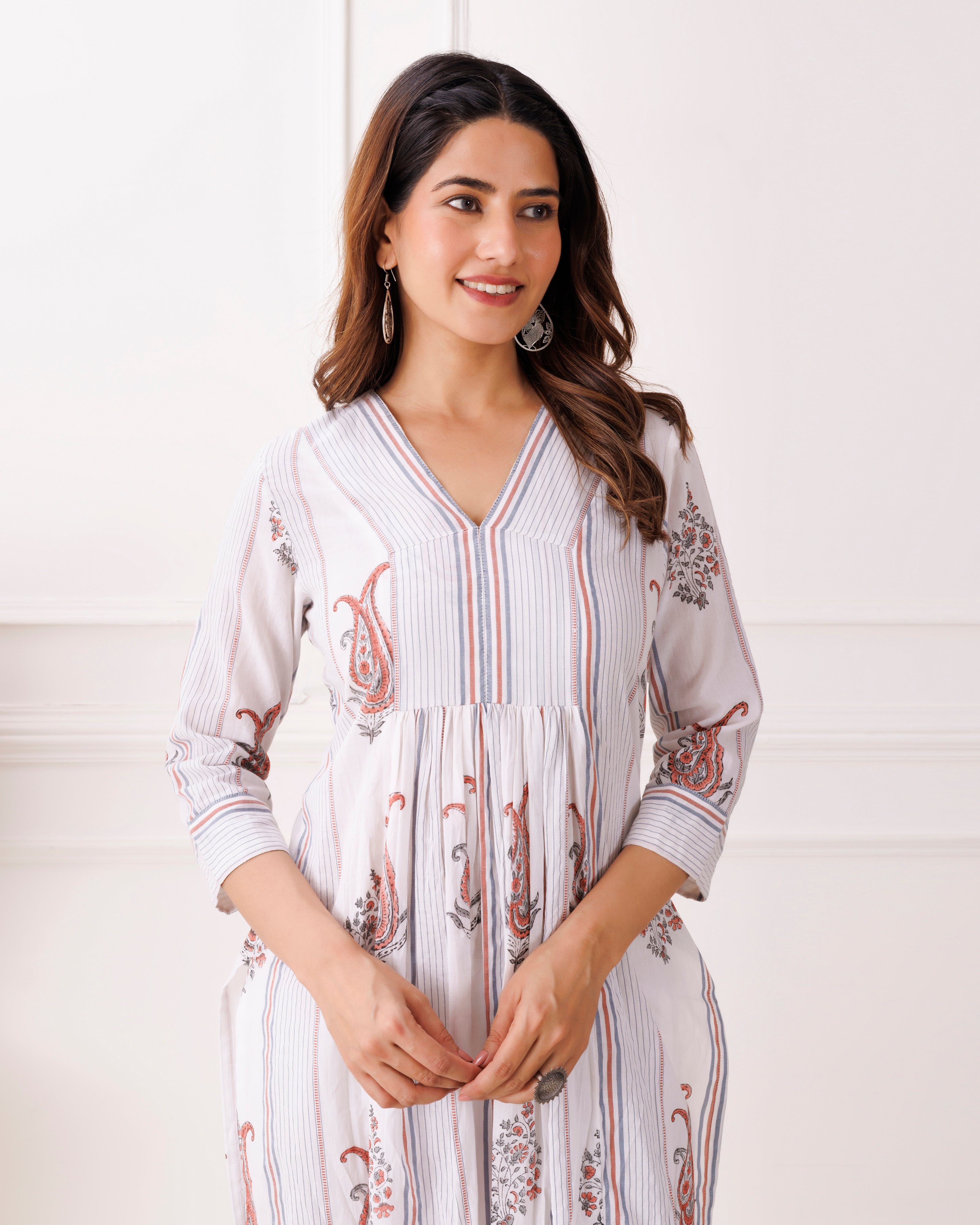 White Gathered Paisley Handblcok Printed Cotton Kurti