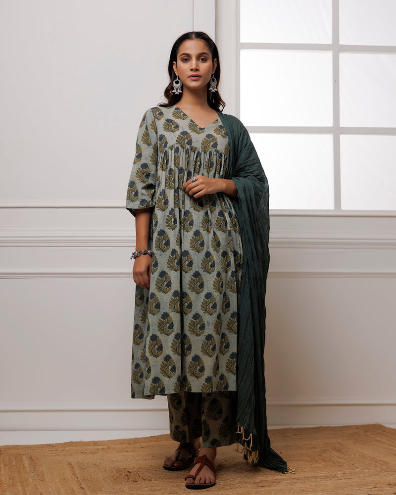 Noor Green Dabu Block Butta Printed Gathered Suit set