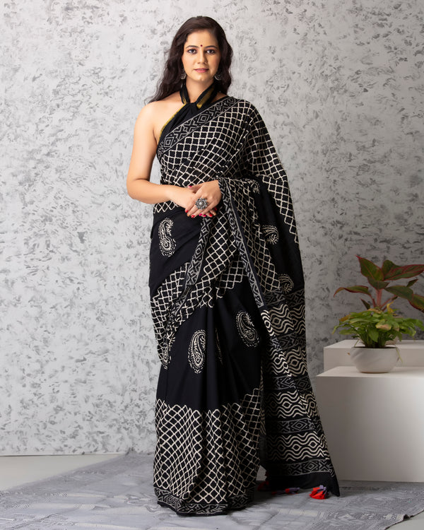 Eliza Handblock Printed Mul-mul Saree