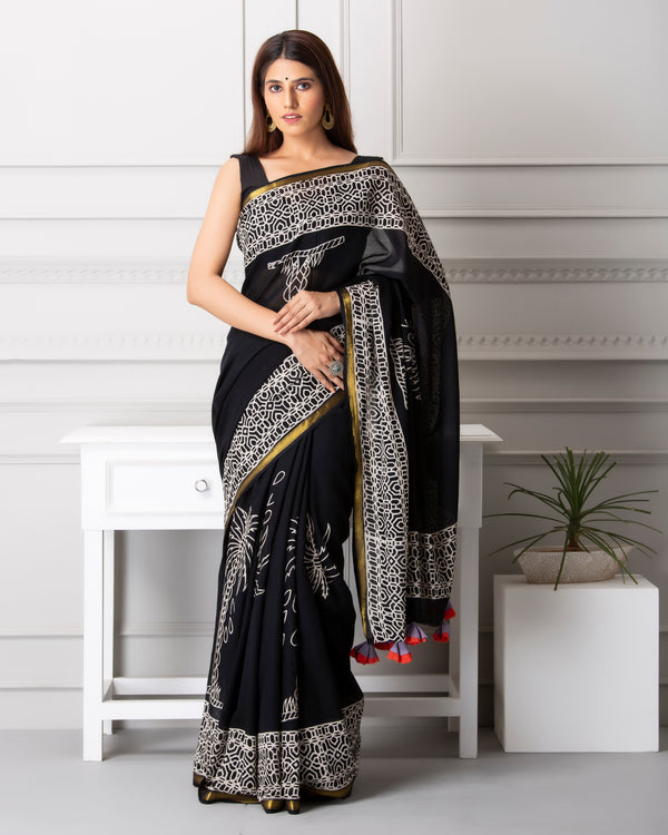 Kaylee Handblock Printed Mul-mul Saree