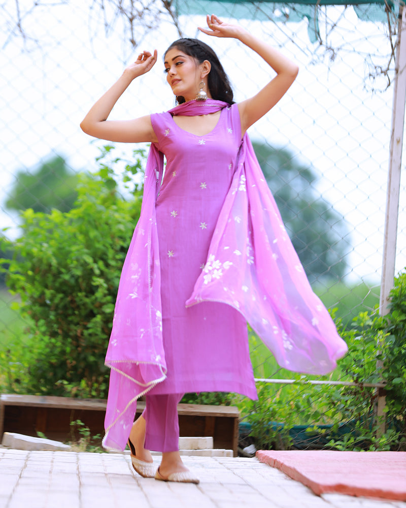 Heer Orchid Hand Embroidered Silk Kurta Pant with Hand Painted Dupatta