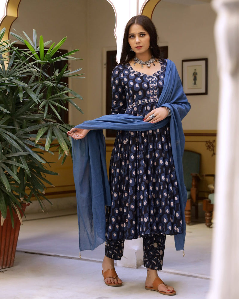 Alluring Bagru Print Anarkali Kurta Pant Set ( Set of 3 )